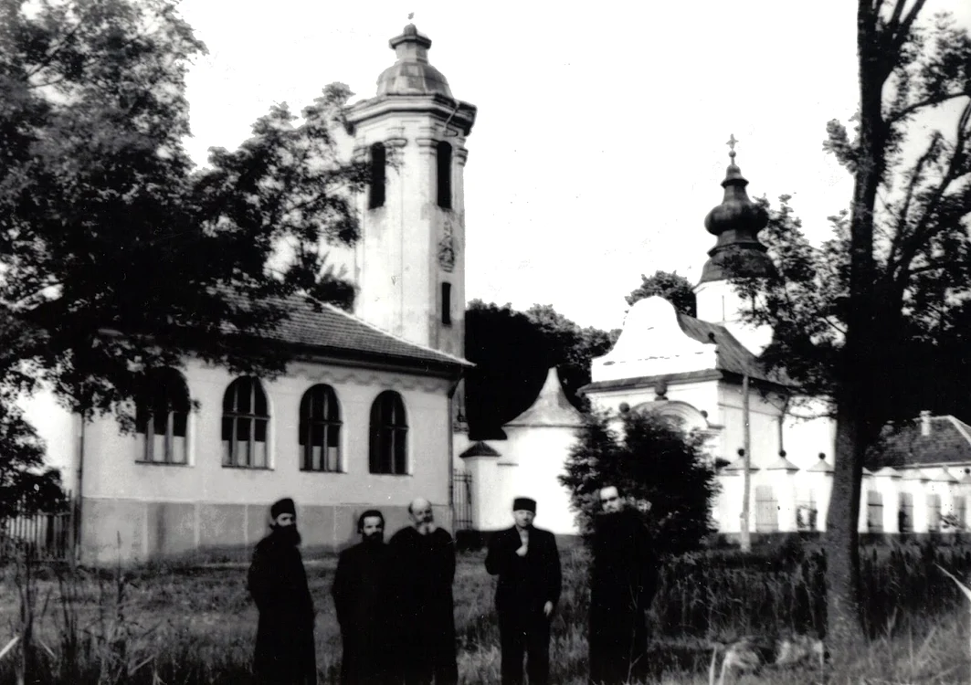 Mănăstirea Veche FOTO arhivă mănăstire