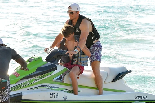 7 mark wahlberg sexy la 48 de ani 6 jpg jpeg