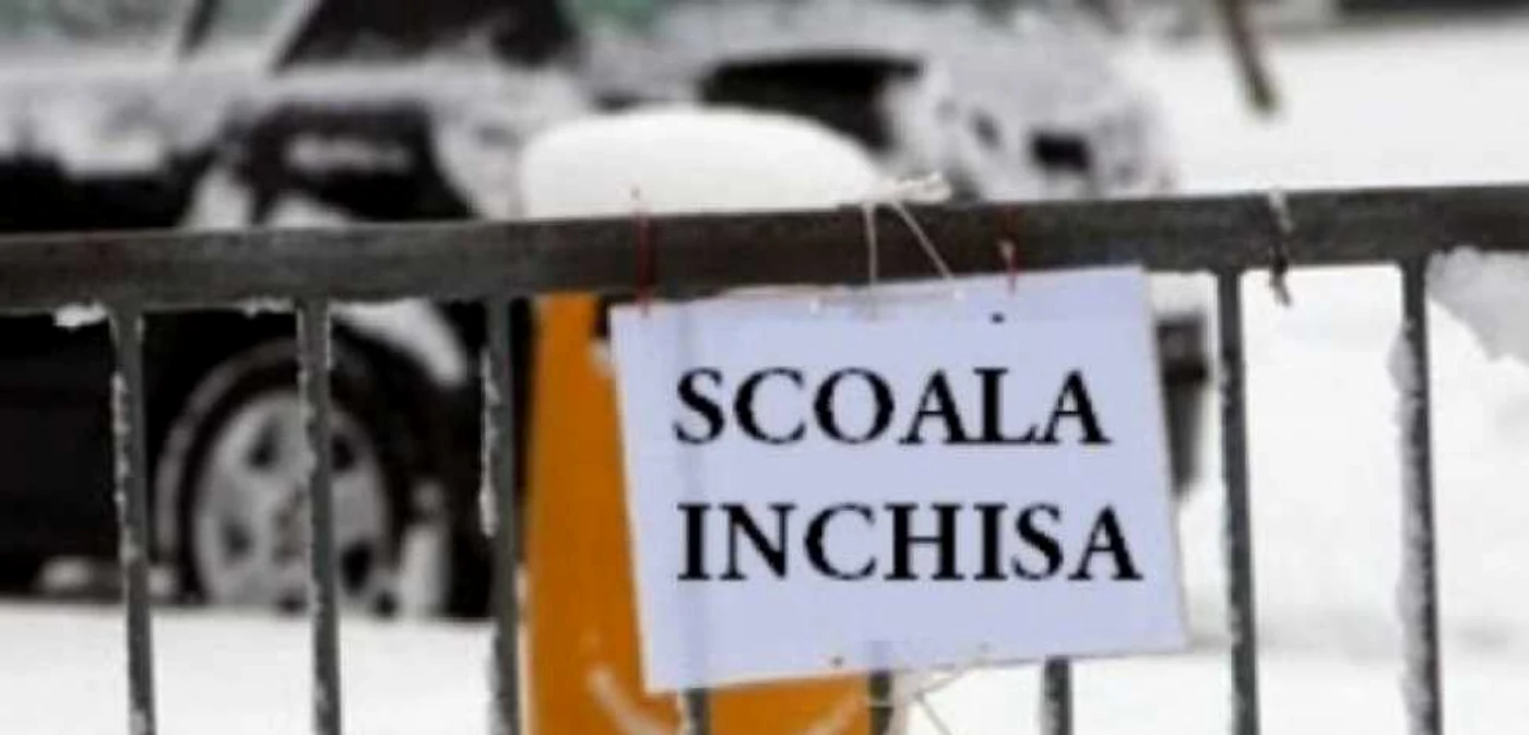 Mai multe școli vor avea şi miercuri cursurile suspendate. FOTO arhivă Adevărul