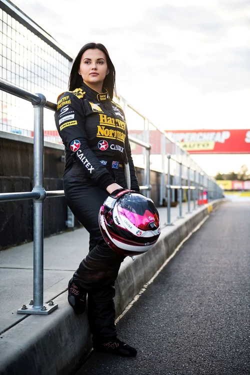 Renee Gracie în 2016, pe vremea când era pilot la Bathurst
