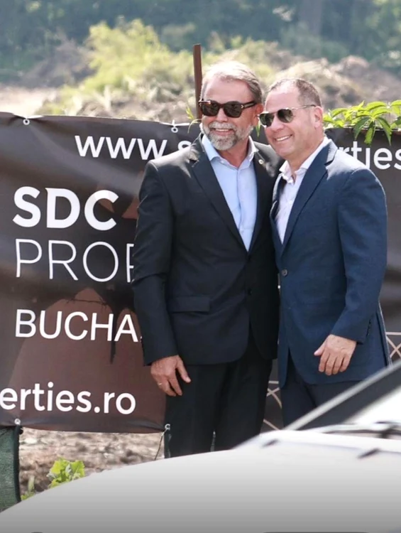 Larry Glick, vicepreședintele executiv al Trump Organization, alături de Ștefan Berciu