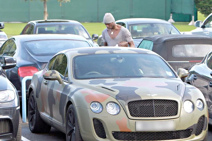 Balotelli şi-a şocat colegii cu noua sa maşină