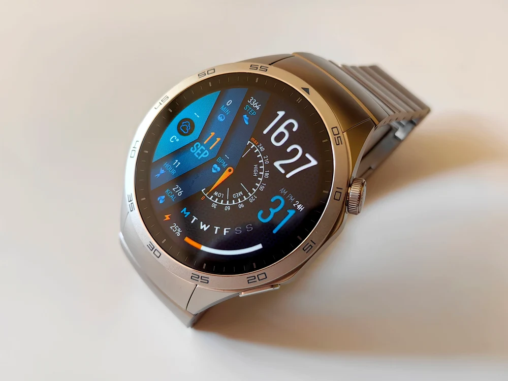 Huawei Watch GT4. FOTO Adrian Pogîngeanu
