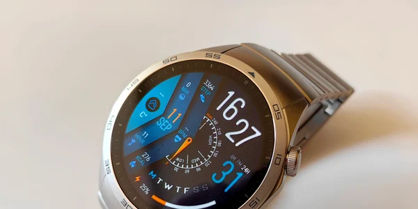 Huawei Whatch GT4 FOTO Adrian Pogîngeanu jpg