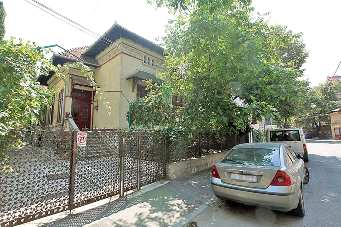 Vila din Caimatei  în care a trăit Ion Dolănescu,  care va fi a lui Ionuţ