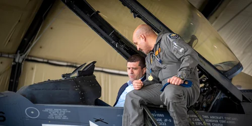 Radu Miruta F 16 Facebook MApN jpg