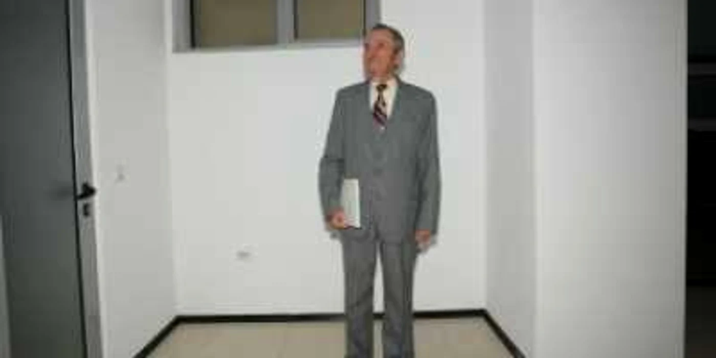 Galaţi: PORTRET Inspectorul bancar care dirijează coruri bisericeşti