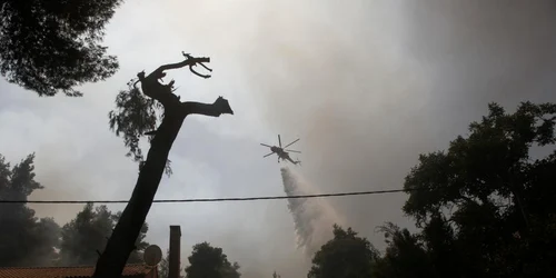 Incendiu în apropiere de Atena Grecia 27 iulie 2021 FOTO EPA-EFE