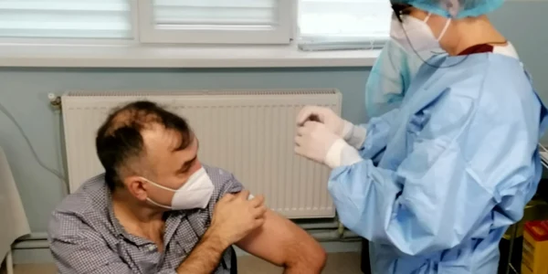 vaccinare olt prima zi - foto alina mitran
