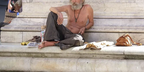Saracie - homeless imagine din Florenta - Italia FOTO 123 RF 
