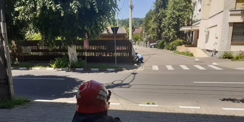 Scurgere masivă de gaze pe o stradă din Râmnicu Vâlcea Foto ISU Vâlcea