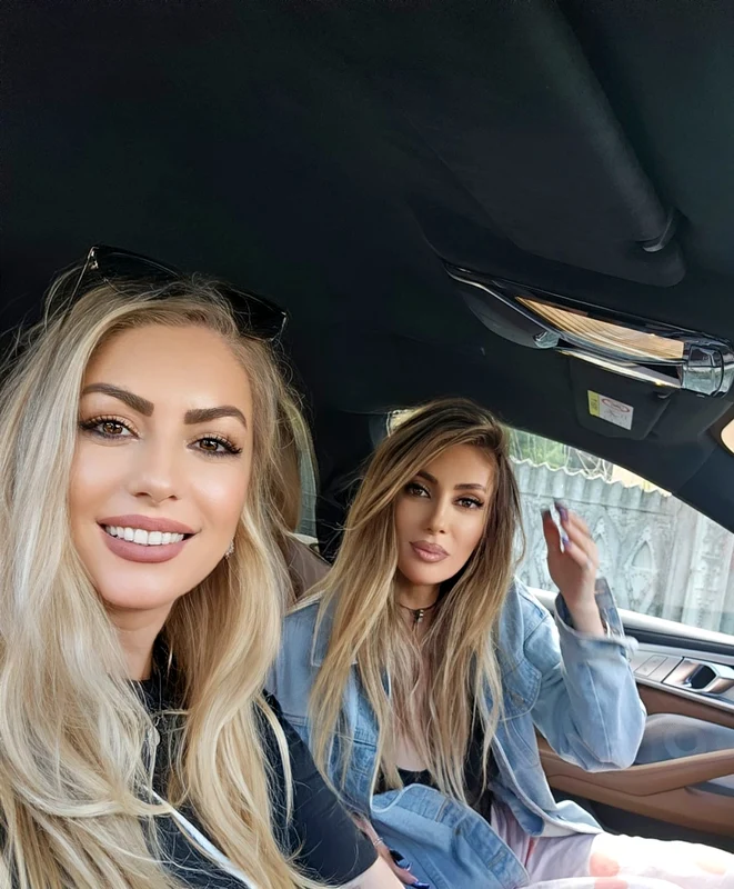 Ornela Pasăre are o verișoară care-i seamănă leit foto arhiva personală 