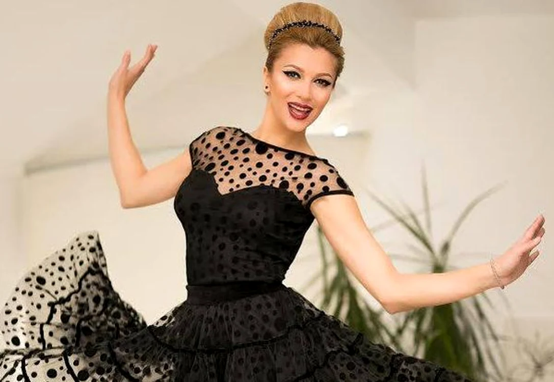 
    Lora are o siluetă cu care face furoriFoto: arhiva personală  