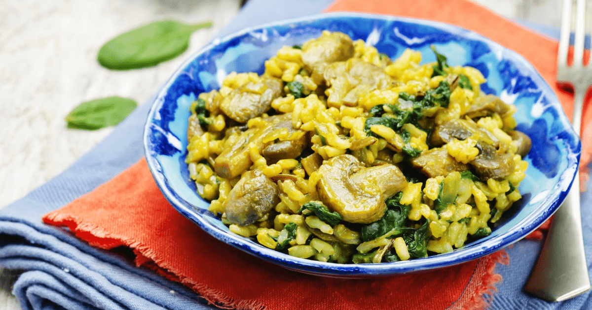 Pilaf cu ciuperci şi spanac