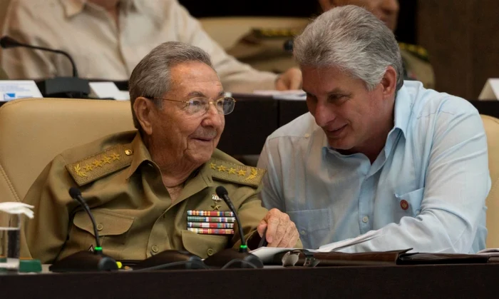 Raul Castro, alături de succesorul său, Miguel Diaz-Canel, actualul preşedinte al Cubei FOTO Getty Images