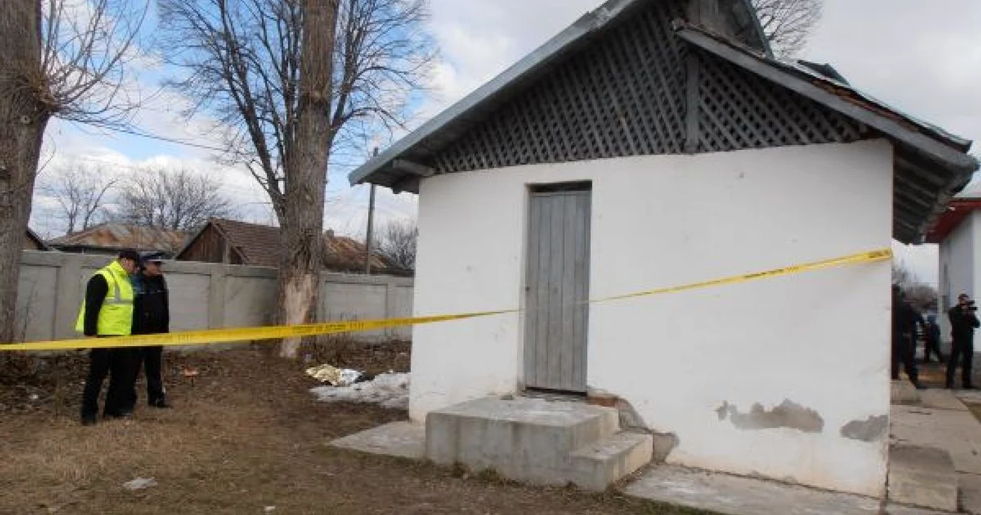 Şcoala din Viişoara îşi va deschide porţile tot cu toaletele în curte