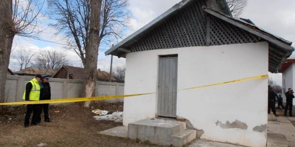 Şcoala din Viişoara îşi va deschide porţile tot cu toaletele în curte