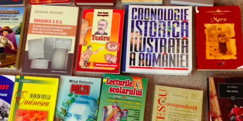 Cărţi din România pentru urmaşii de români din Boian Canada pentru biblioteca lui Les Lutic Sursa Facebook LL