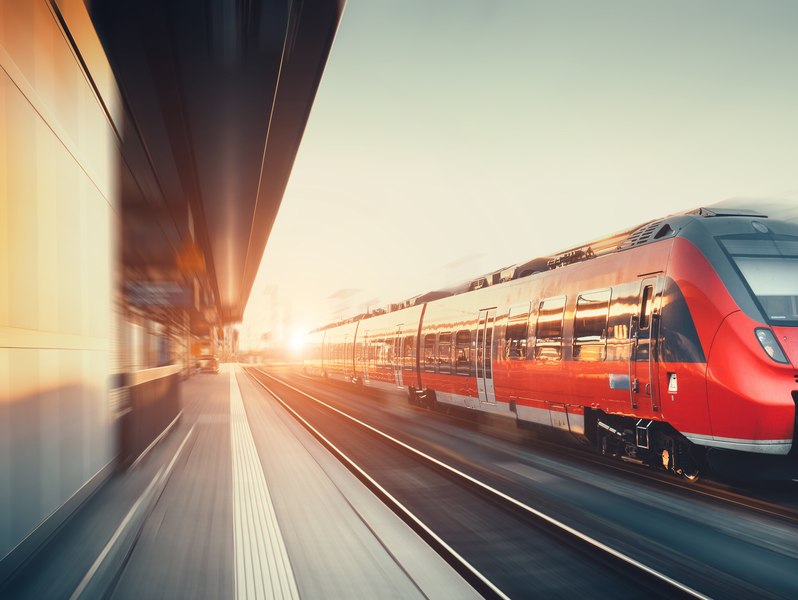 Pasagerii unui tren de mare viteză din Italia, abandonați pentru ca garnitura să ajungă la timp la destinație