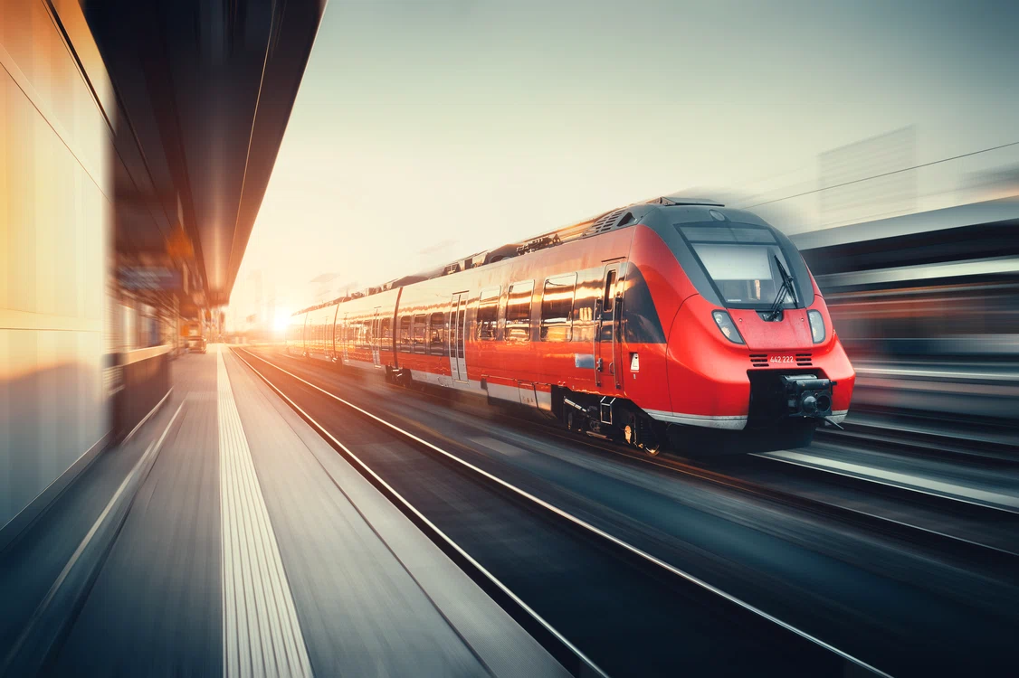 Mecanicul n-a putut opri la timp trenul. FOTO Shutterstock