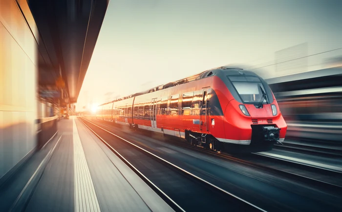 Un tren cu 100 de călători a luat foc într-o gară din Cluj / Foto: Shutterstock