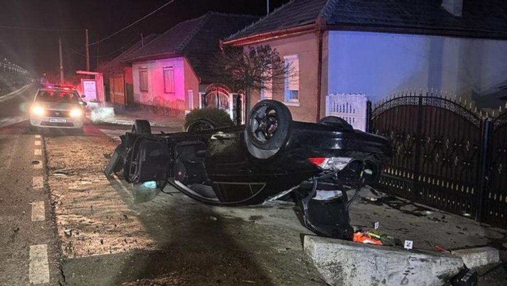 Un bebeluș și un bărbat au murit, iar o tânără a fost grav rănită, într-un accident în Copşa Mică