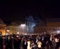 Protestatarii au ajuns în Piaţa Sfatului