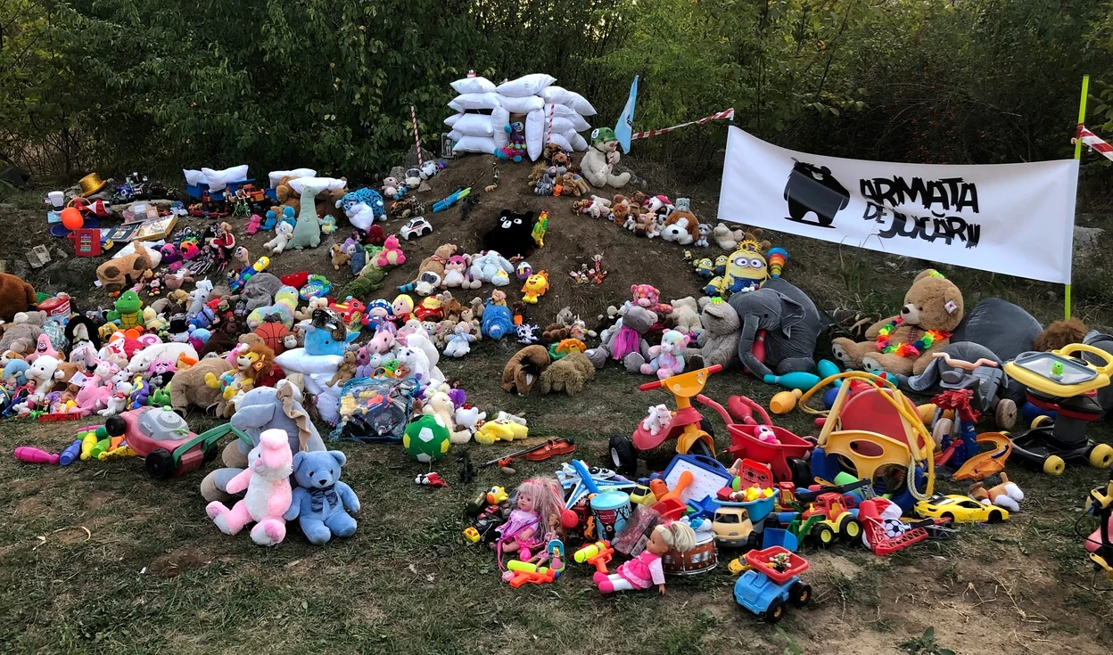 “Armata de Jucării” încearcă să salveze parcul din cartierul ANL Constantin Brâncuși