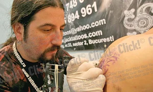 Ovidiu are tatuată  80% din suprafaţa corpului jpeg