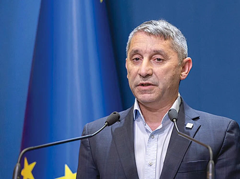 Iulian Cristache