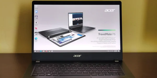 laptop Acer Travel Mate P6