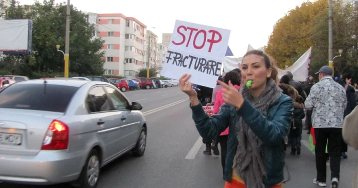 Marşul a traversat cartiere ale Constanţei FOTO Sînziana Ionescu