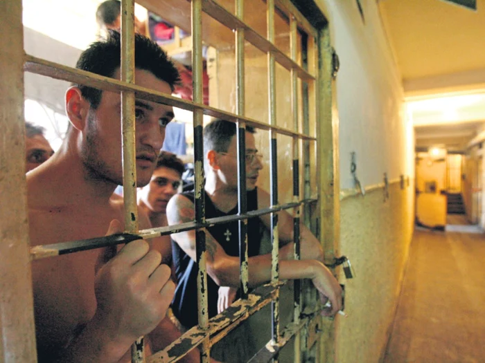 Cei aflați după gratii vor avea parte de un adevărat festin culinar la masa de Paște