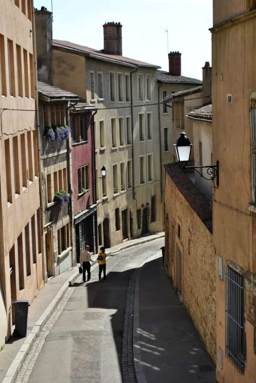 pasaj urcus Lyon