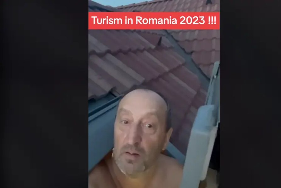 Ce a pățit un turist aflat în vacanță la Brașov: „Ca să stau în picioare la duș, trebuie să scot capul afară, pe geam” VIDEO