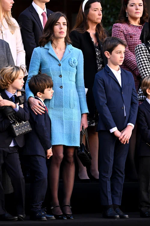 Charlotte Casiraghi cu Balthazar Rassam și Raphael Elmaleh GettyImages 2185583308 jpg