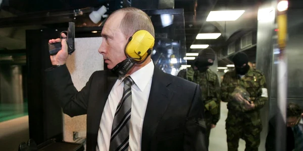 Vladimir Putin intr-o vizita la sediul GRU FOTO EPA