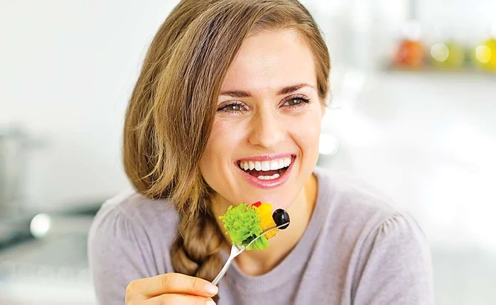 Regimul pe bază de crudități, lactate și fibre ne ajută să fim mai energici și mai sănătoși