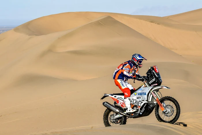 Mani Gyenes a traversat azi și zone cu nisip (Foto: RallyZone)