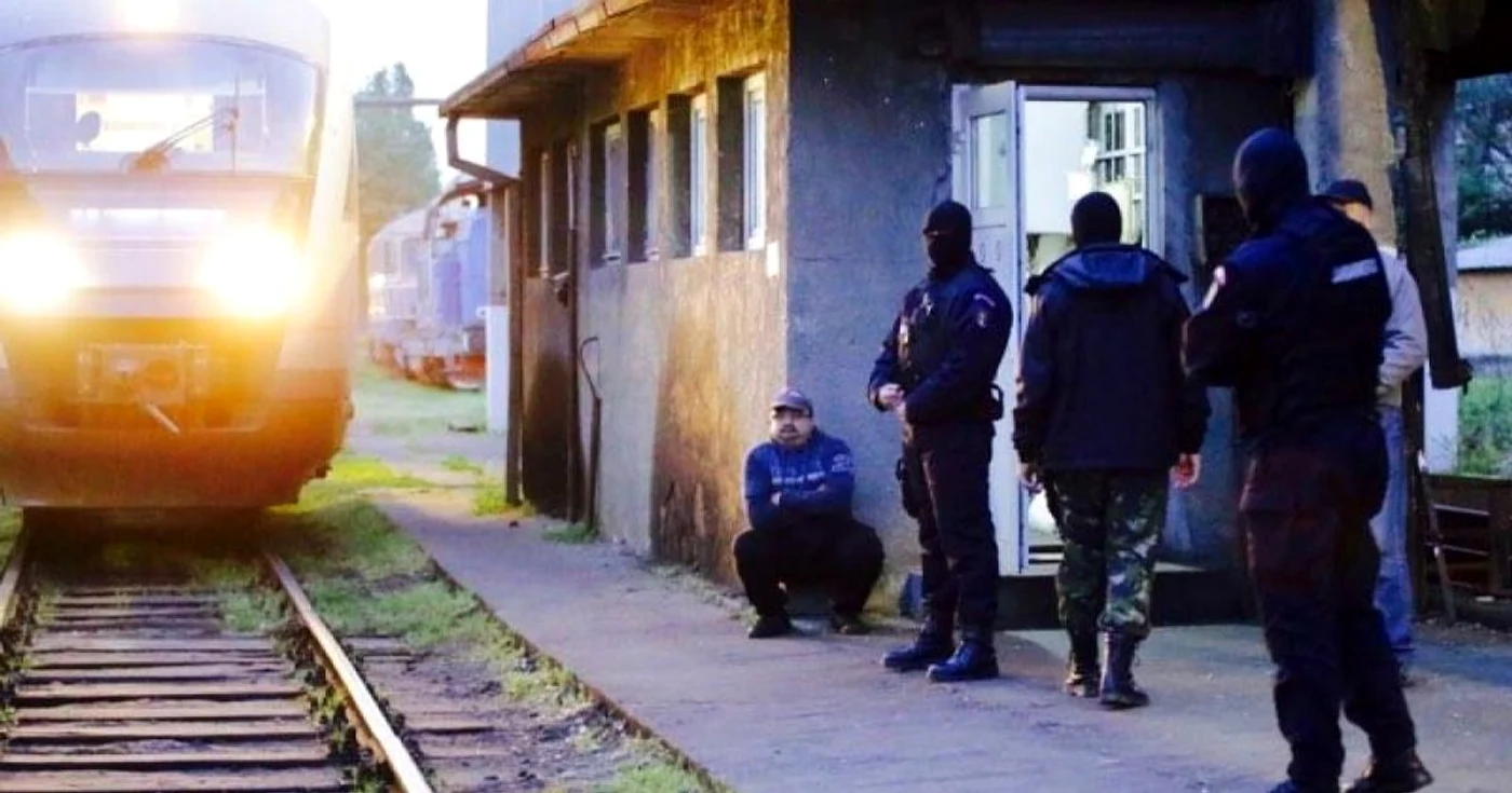 Tânărul a atras atenţia jandarmilor din cauza stării de euforie în care se afla FOTO Arhivă Adevărul