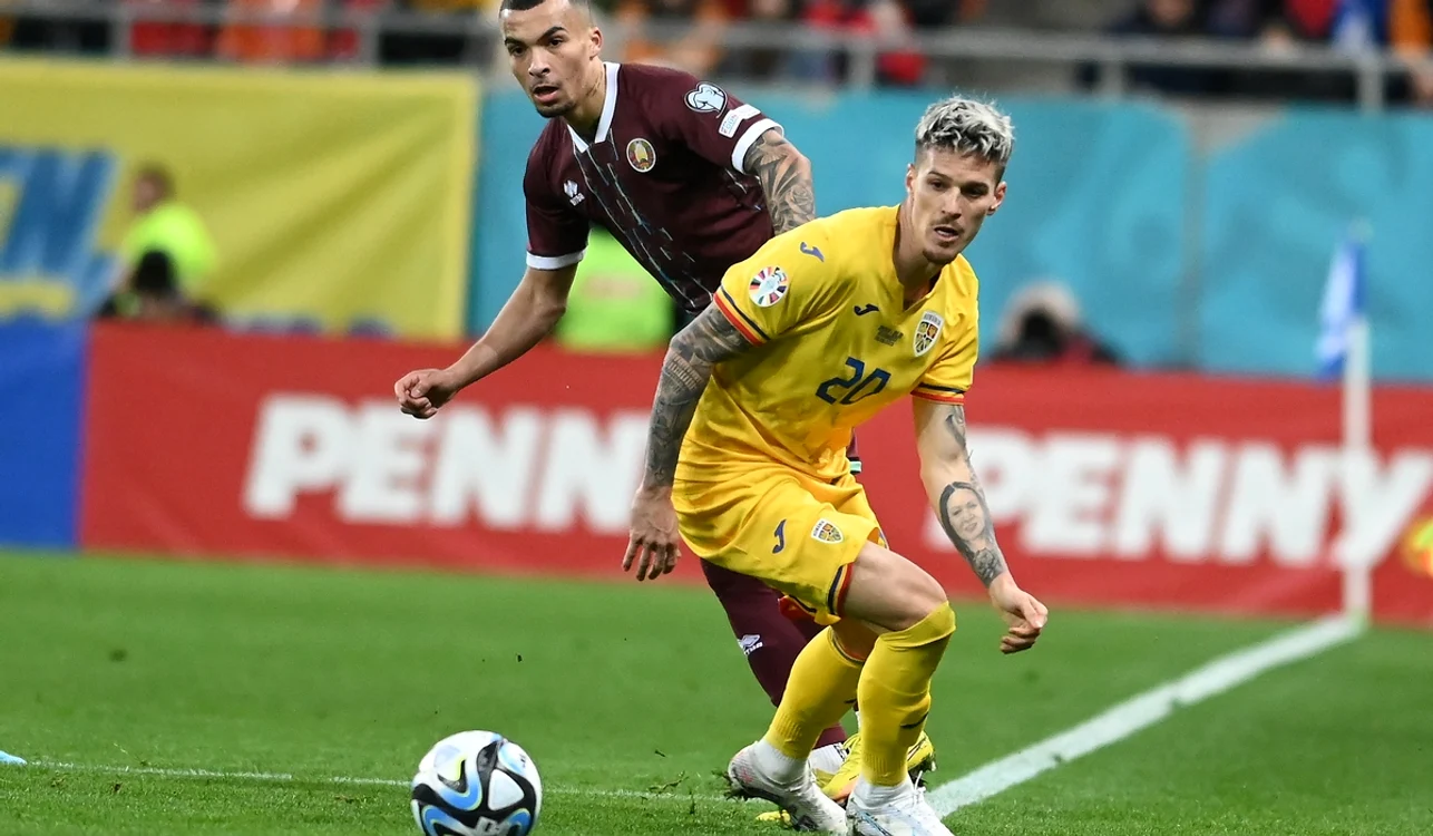 Dennis Man (dreapta) se bucură de apreciere la Parma (FOTO: Sportpictures)