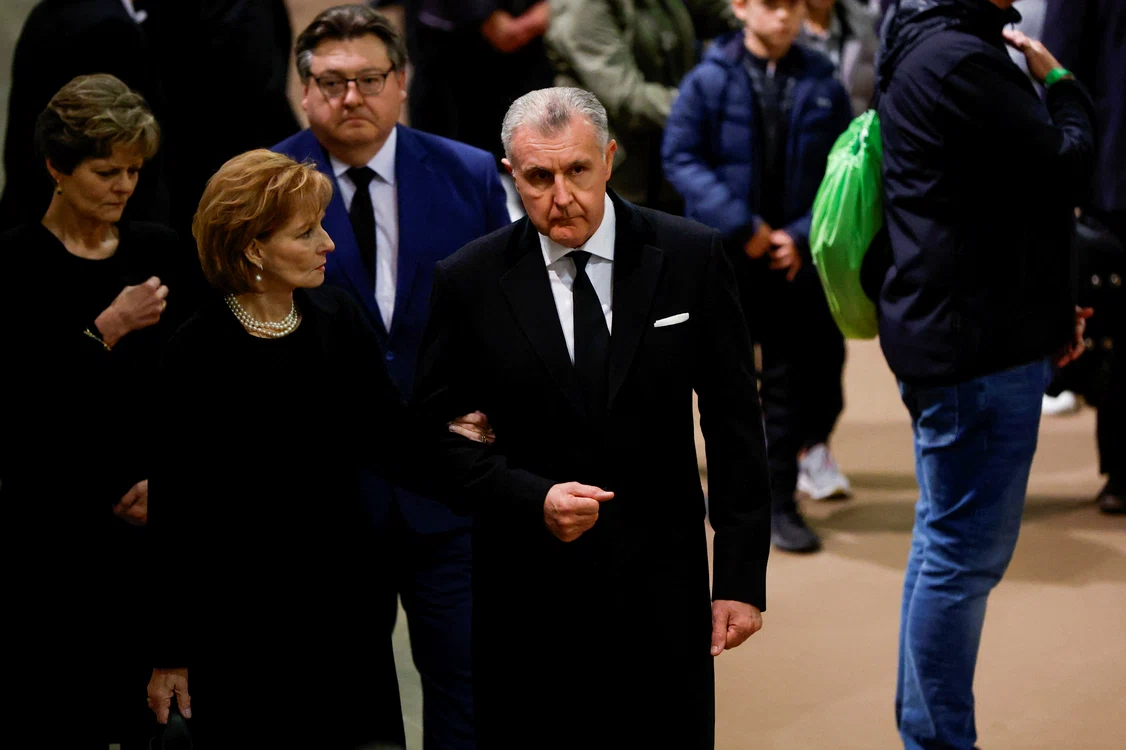 Prințesa Margareta și  principele Radu Duda  au fost prezenți și ei  la înmormântarea Reginei