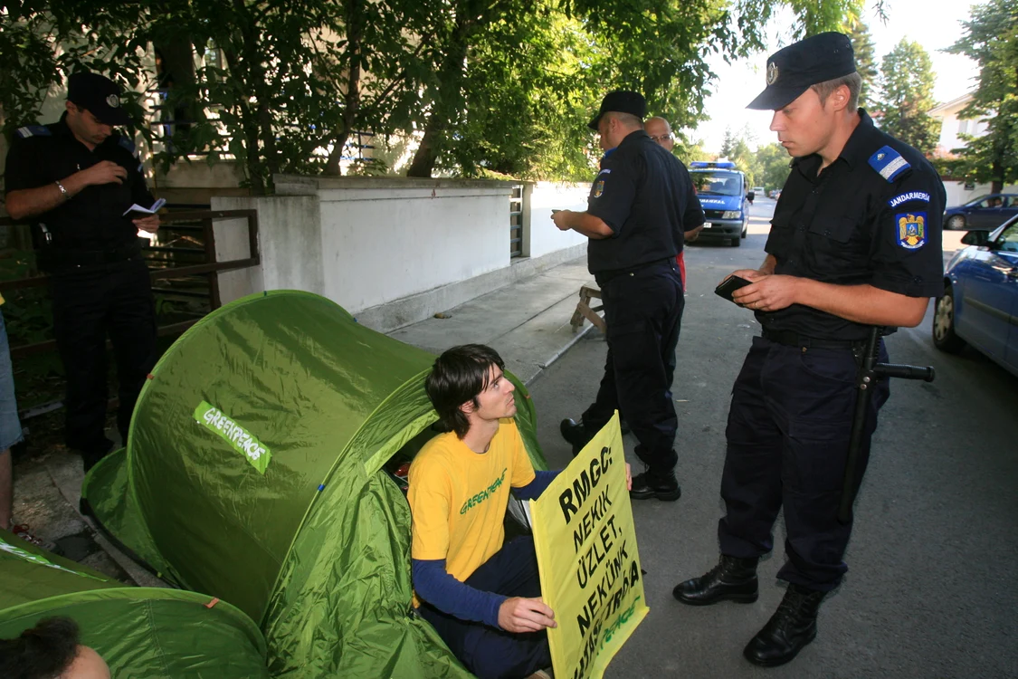 Activismul nu înseamnă ONG jpeg