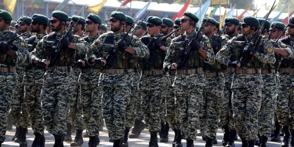 Armata iraniana - soldati iranieni FOTO AFP
