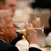 Donald Trump la banchetul de stat alături de Xi Jinping FOTO AFP