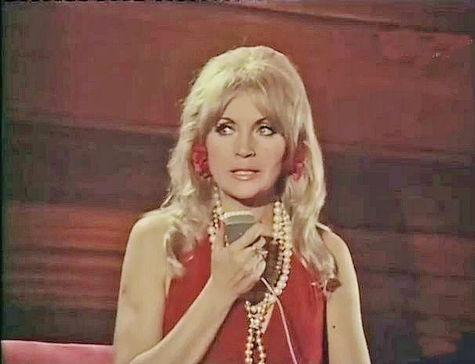 Zina a jucat în  filmul  ”Tată de duminică”