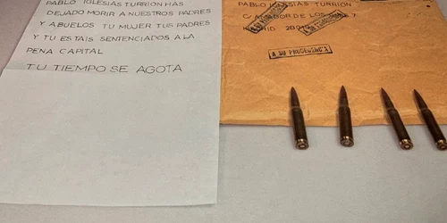 Scrisoare de amenintare cu moartea primita de Pablo Iglesias FOTO Twitter @PabloIglesias