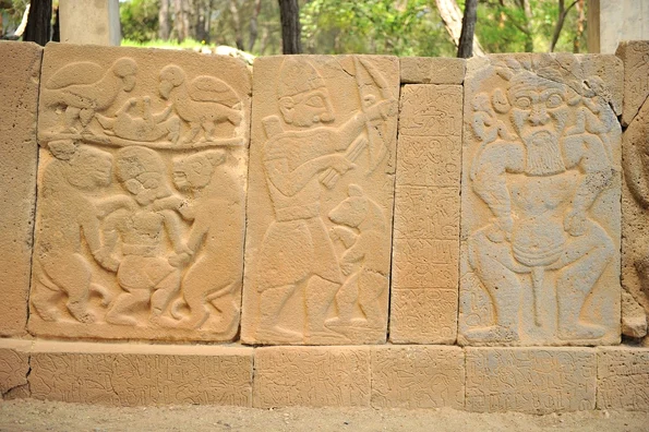 Inscripțiile bilingve antice de la Karatepe-Aslantaș (© Autoritatea pentru Promovarea și Dezvoltarea Turismului din Turcia)