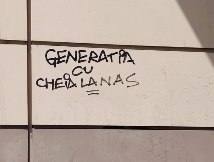 Cu ochii n 3,14 jpeg