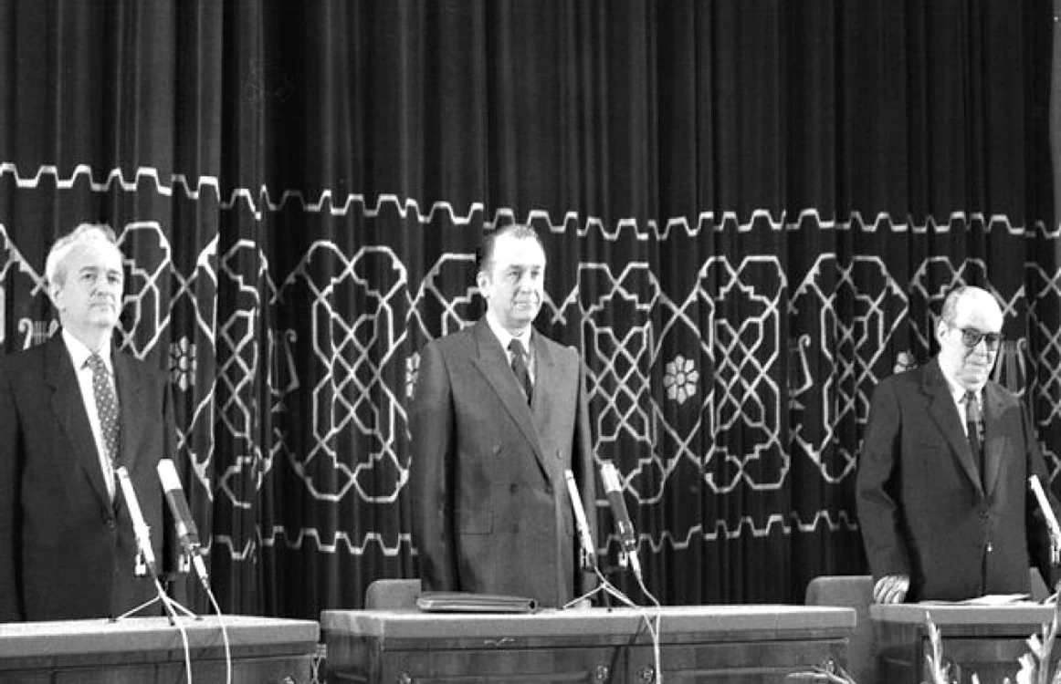 Noua conducere a României din 1990 - Ion Iliescu, Alexandru Bârlădeanu şi Dan Maţian